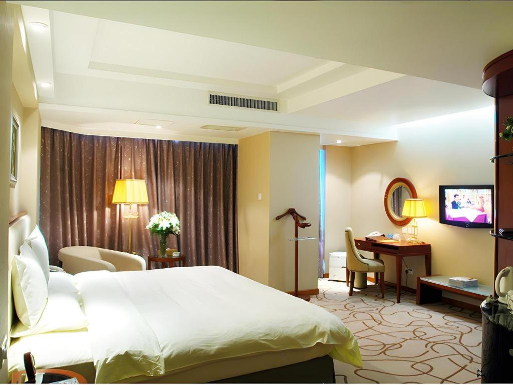 Nanchang Galactic Peace International Hotel Exterior photo