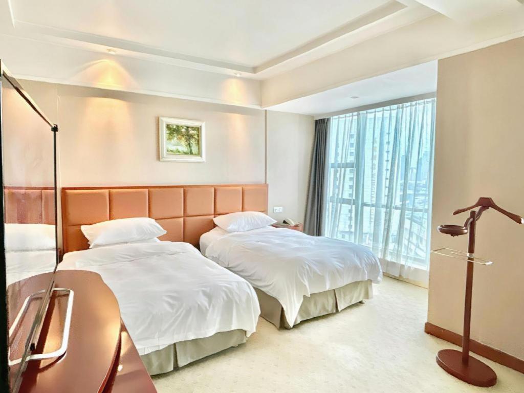 Nanchang Galactic Peace International Hotel Exterior photo